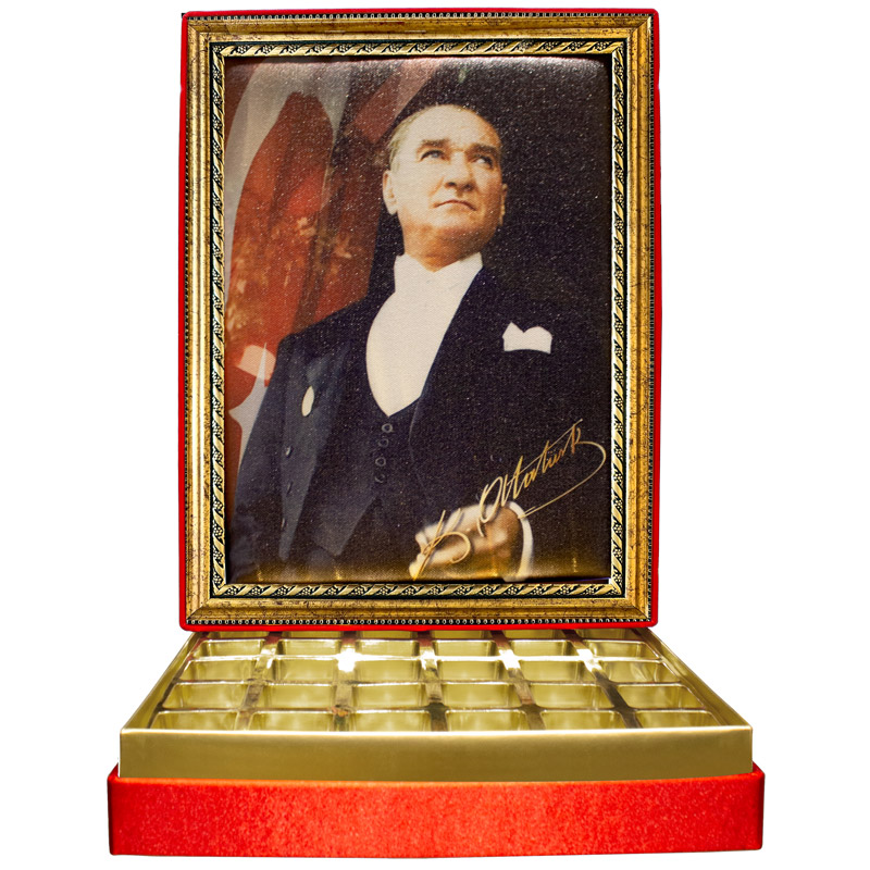 Atatürk ve İmzası Çikolata Kutusu
